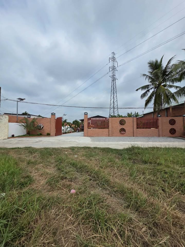 Đất Farm nghỉ dưỡng tại Ninh Thạnh, Tây Ninh 1462m² giá 1.99 tỷ - View núi Bà thanh tịnh