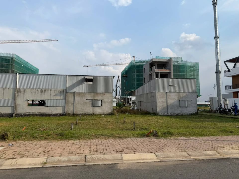 Đất nền Nam Long 2, 180m² giá 3 tỷ - Sổ hồng chính chủ, đầu tư sinh lời!