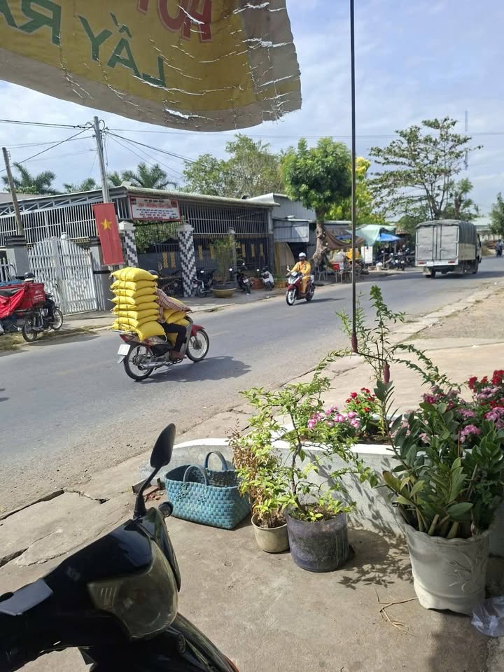 Nhà mặt tiền Đường Tỉnh 871, 64m² giá 1.7 tỷ - Sẵn sàng vào ở ngay!