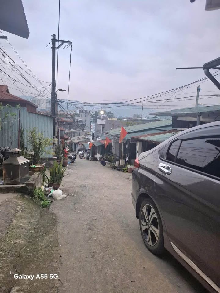 Nhà cấp 4 tổ 15 Kim Tân, phường Lào Cai, 103m², giá 1.4 tỷ - Sẵn sàng đón Tết!