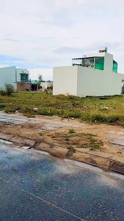 Lô đất đẹp Phường Phú Yên, 81m² giá 1.8 tỷ - Tiềm năng tăng giá cao!