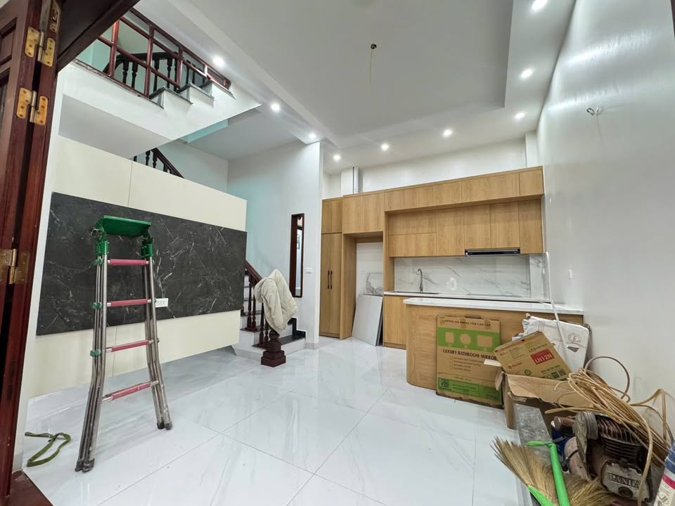 Nhà Phố Yết Kiêu Hà Đông 35m² 5 Tầng - Mặt Tiền Rộng Kinh Doanh Tốt