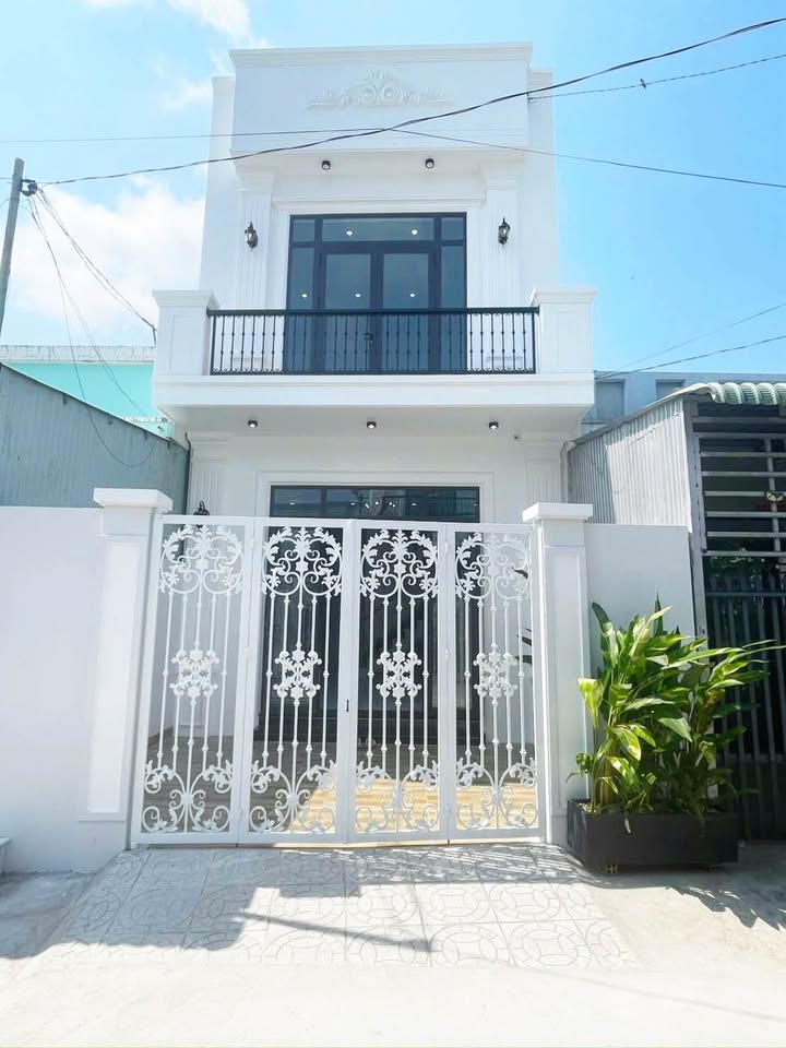 Nhà mới Tân Cổ Điển Rạch Giá 87m² giá 1.9 tỷ - Ô tô vào tận nhà!