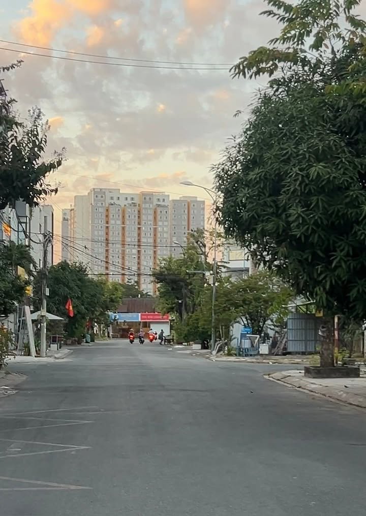 Nhà phố Cát Lái, Thủ Đức 98m² giá 17.79 tỷ - Mặt tiền 12m, có garage ô tô!