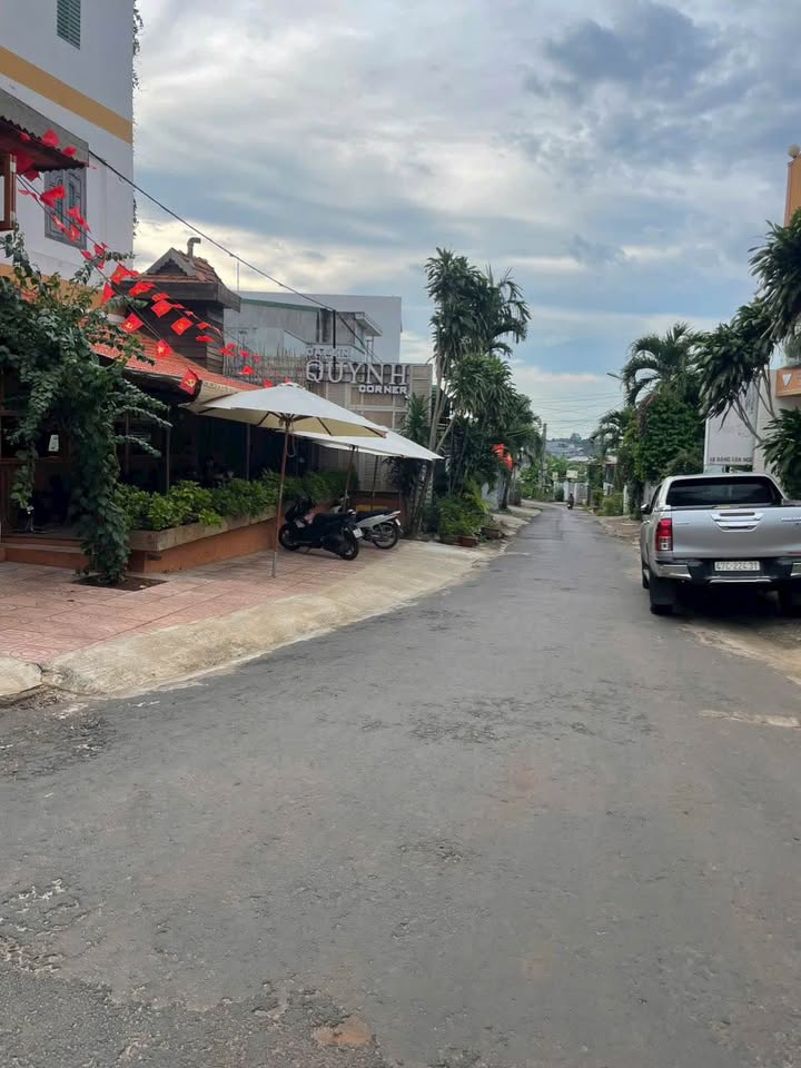 Đất 2 mặt tiền Đặng Văn Ngữ, Buôn Ma Thuột 120m² giá 2.85 tỷ - Sổ hồng chính chủ!