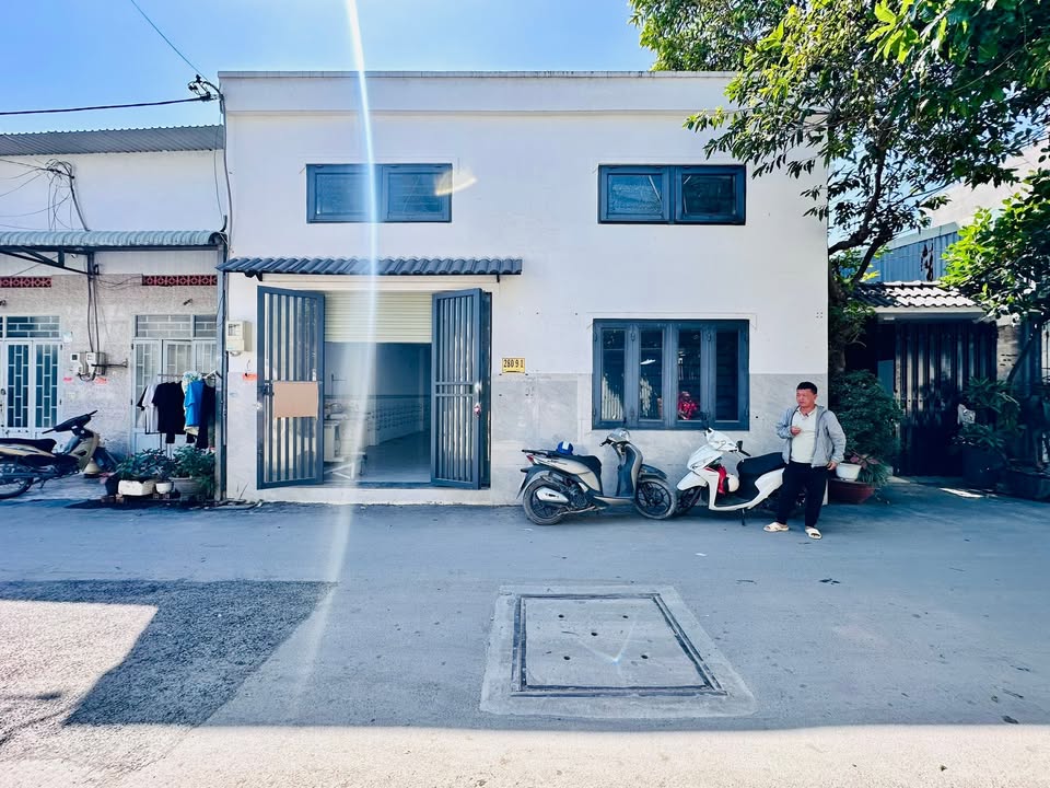 Nhà cấp 4 lửng 56m² giá 4.35 tỷ - Khu vực phát triển, đầy tiềm năng!