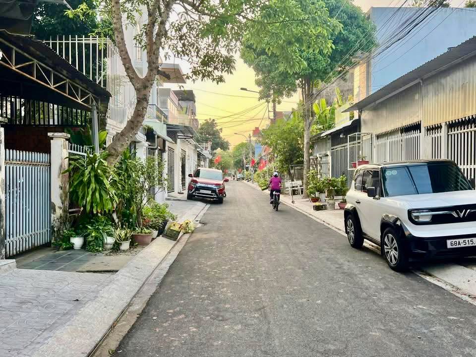 Nhà cấp 4 Vũ Trọng Phụng, Long Xuyên 100m² giá 2 tỷ - Sẵn sàng vào ở ngay!