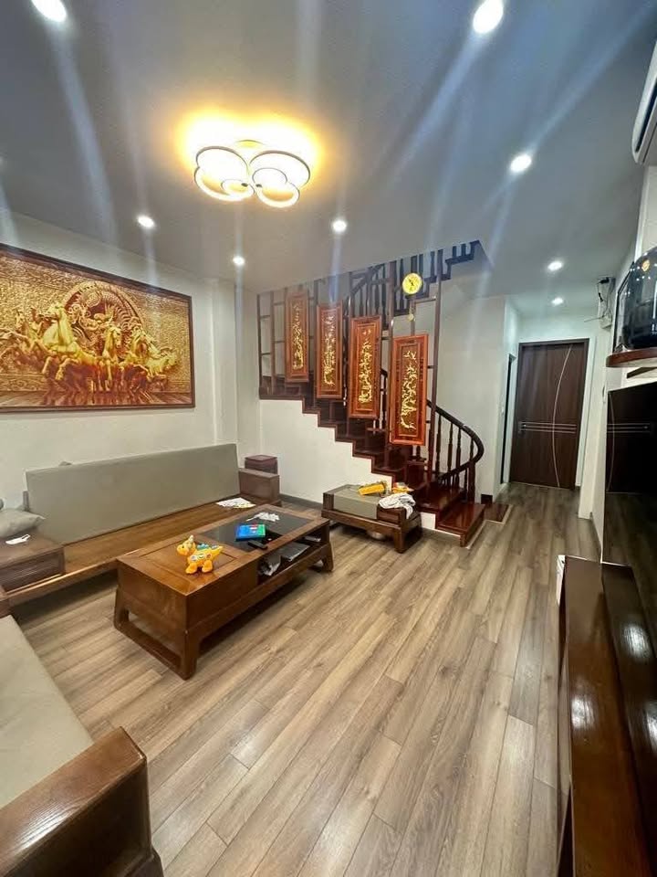 Nhà riêng Timescity, Mễ Trì, 40m² giá 6.x tỷ - Sổ đỏ chính chủ!