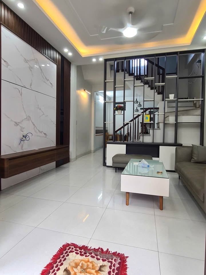 Nhà 3 tầng Đô thị Newland 40m² giá 2.75 tỷ - Thiết kế hiện đại, tiện nghi