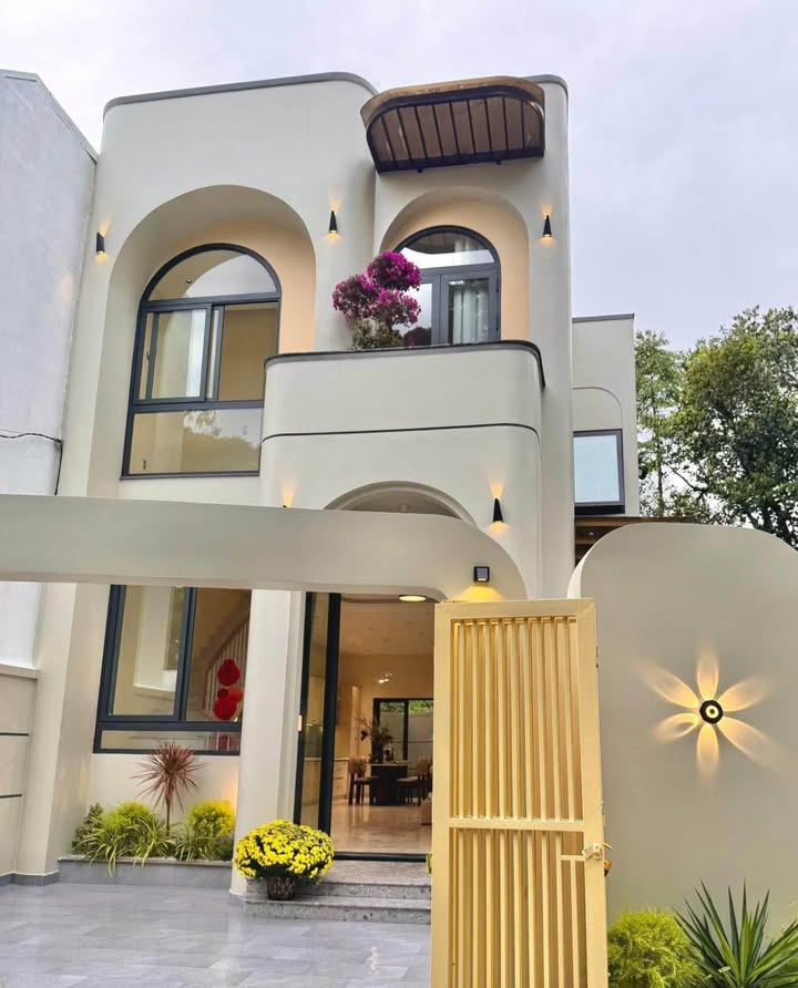 Nhà 2 Tầng Kiệt 6 Hoài Thanh 106m² giá 2.98 tỷ - Sẵn sàng vào ở ngay!