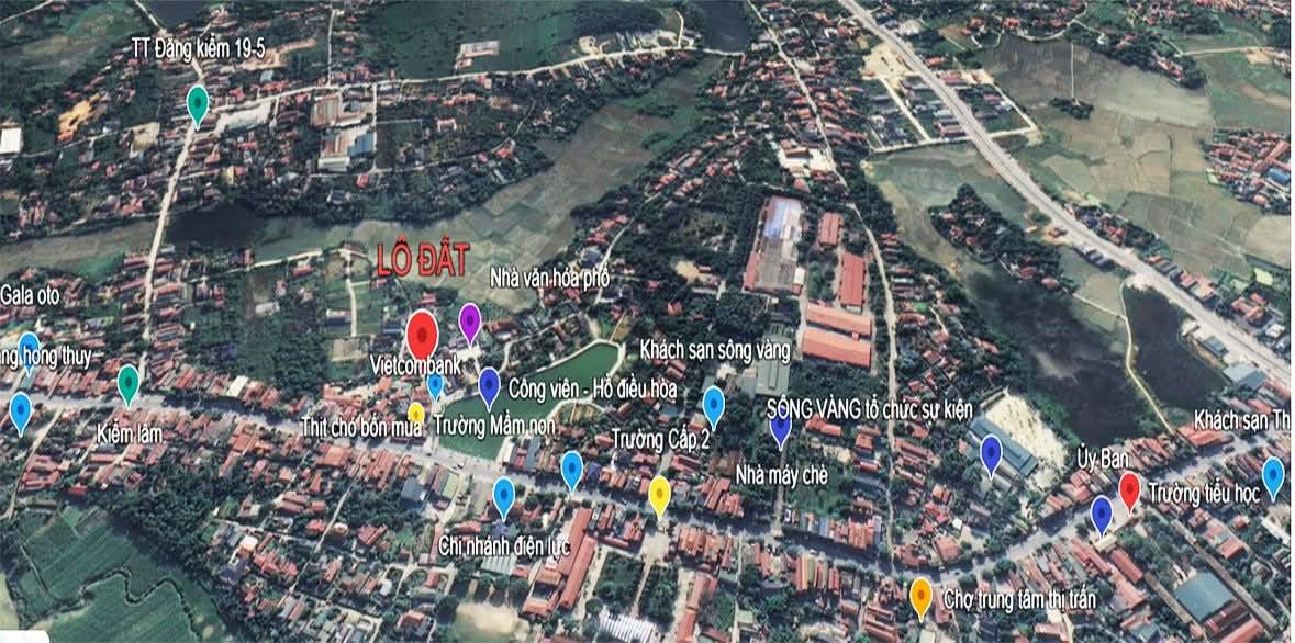 Nhà riêng tại Thị trấn Thanh Sơn, 286m², giá 2.3 tỷ - Phong thủy tốt, tiện ích đầy đủ!