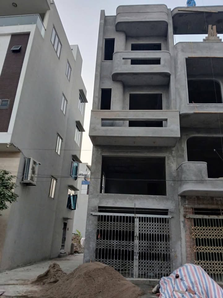 Nhà mặt đường Xuân Thủy, TP Nam Định, 58m² giá 4.85 tỷ - Chính chủ bán gấp!