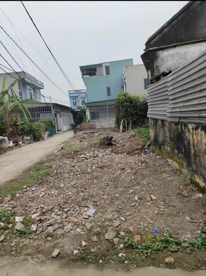 Đất nền Trịnh Kiểm, Yên Định 76m² giá 2 tỷ - Sổ đỏ chính chủ!