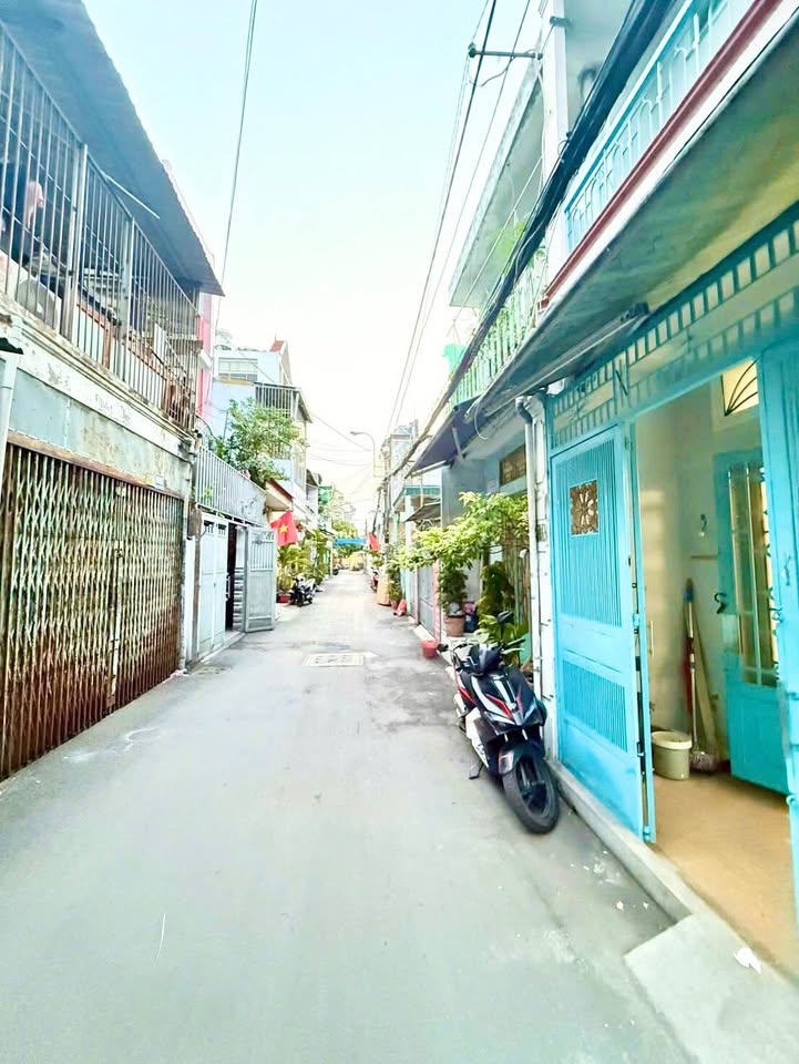 Nhà phố Gò Vấp 44m² giá 4.39 tỷ - Hẻm thông thoáng, tiện ích đầy đủ!
