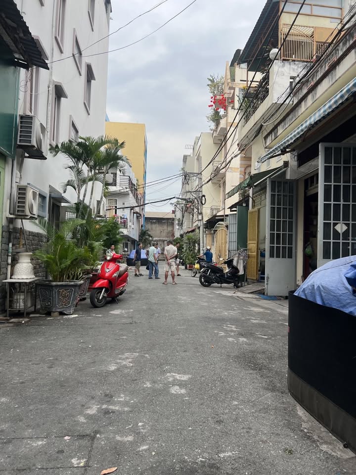 Căn hộ cho thuê Thoại Ngọc Hầu, Tân Phú 108m² giá 11.2 tỷ - Đầu tư sinh lời ổn định!