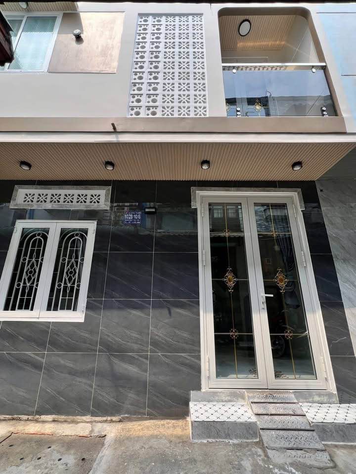 Nhà phố Hóc Môn 24m² giá 1.15 tỷ - Khu dân cư hiện hữu gần ủy ban