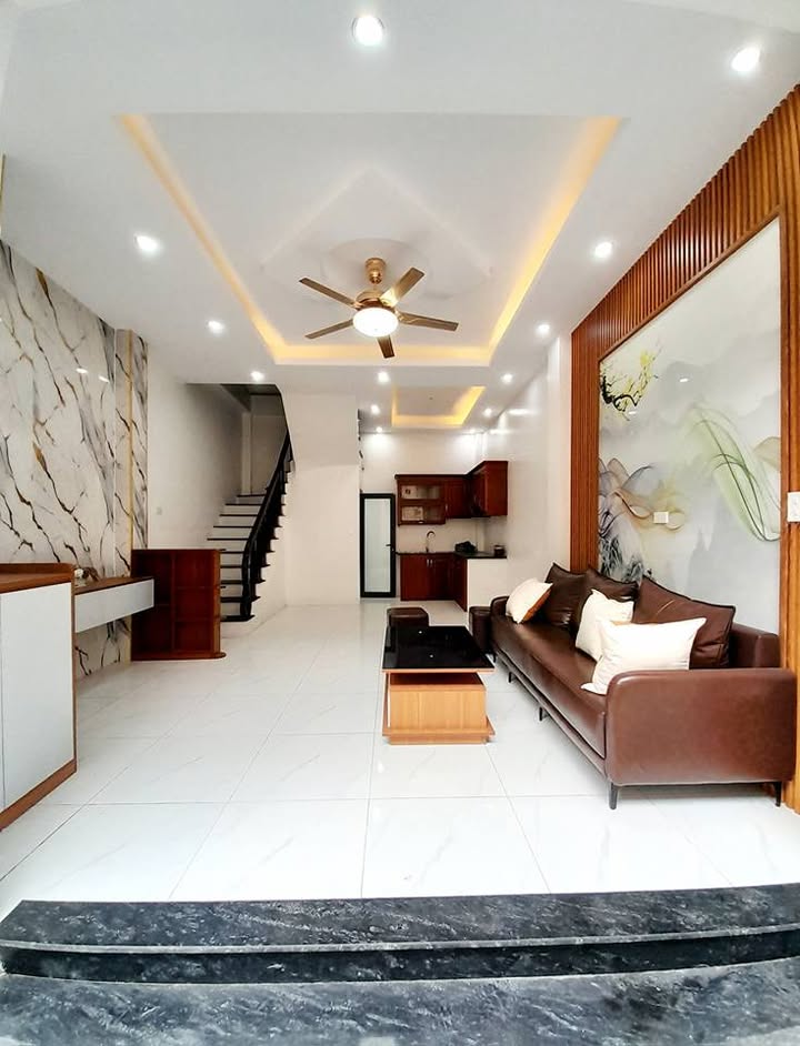 Nhà đẹp Trần Lãm, Thái Bình 35m² giá 2 tỷ - Sổ đỏ chính chủ