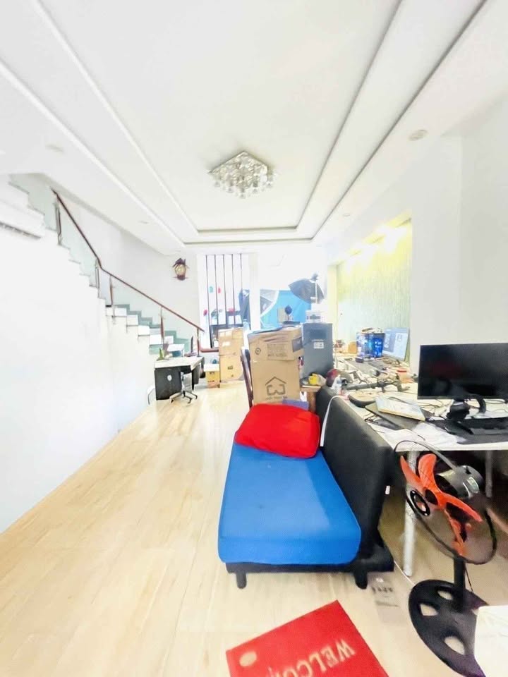 Nhà phố Thủ Đức, Hiệp Bình Chánh 77m² giá 12.9 tỷ - Hẻm xe hơi, sổ riêng!