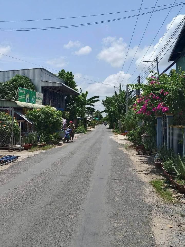 Nhà mặt tiền đường Long Bình, An Phú 1612m² giá 4 tỷ - Cơ hội đầu tư hấp dẫn!