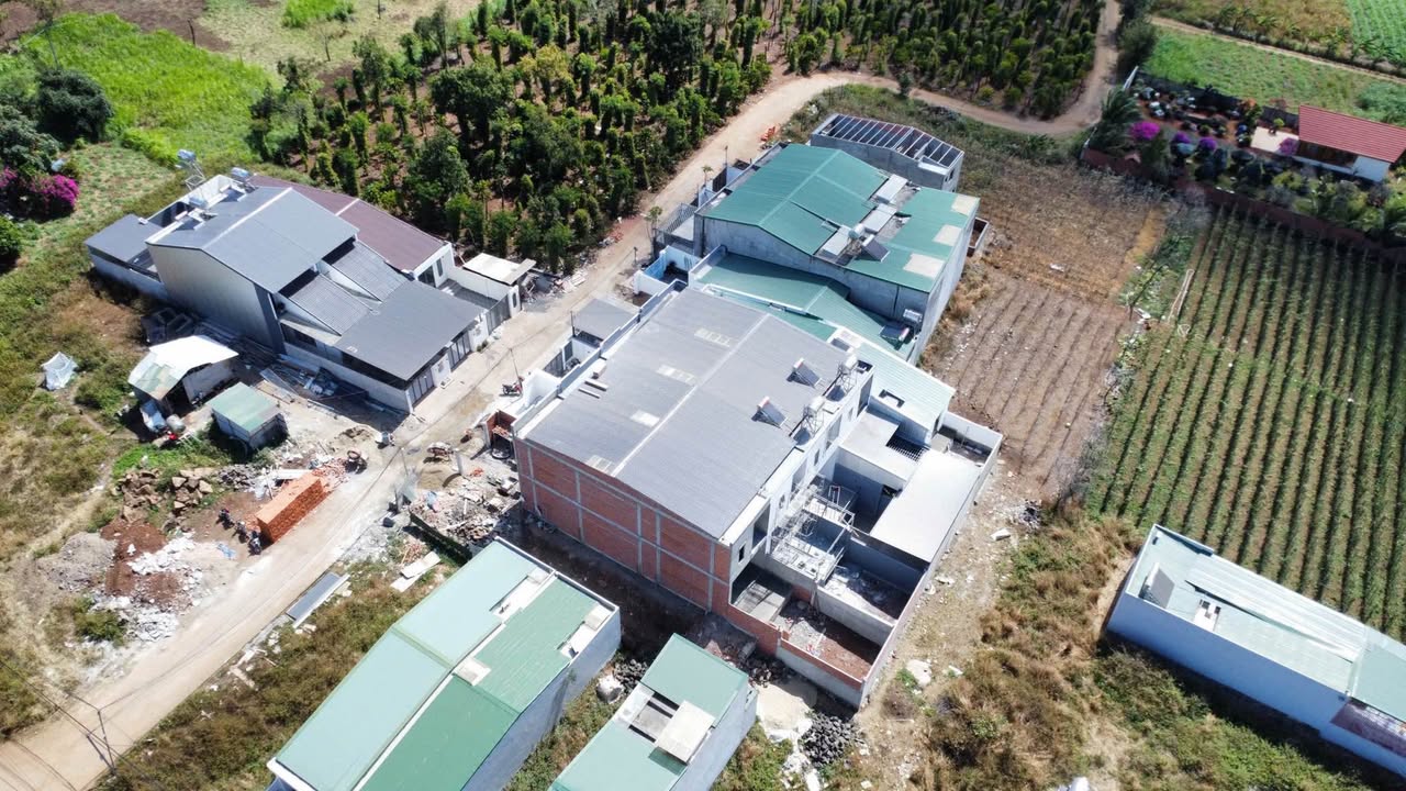 Nhà mới hiện đại tại Thôn 8, Buôn Ma Thuột 135m² giá 1.89 tỷ - Sẵn sàng vào ở!