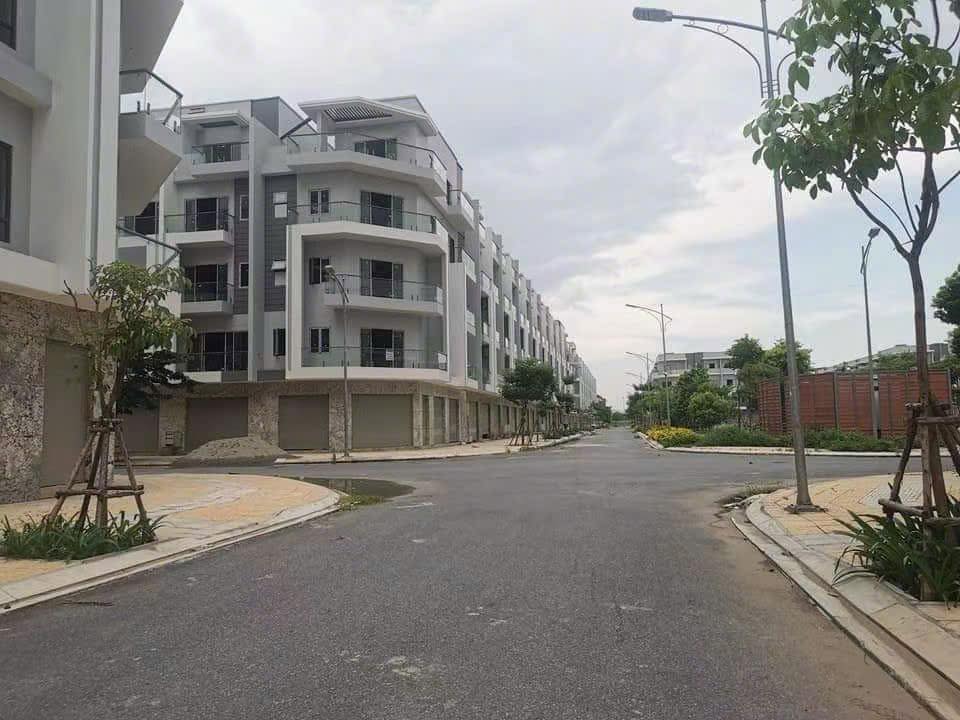 Nhà cho thuê 5 tầng CL4 - Xã Long Châu, Bắc Ninh - Hướng Đông Nam thoáng mát