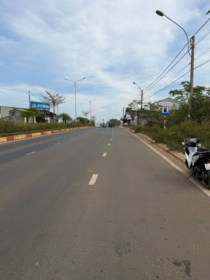 Lô đất mặt tiền Nguyễn Chí Thanh, An Phú, 369m² - Giá chỉ 2.7 tỷ, thương lượng tốt!