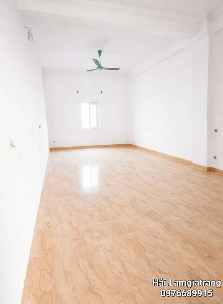 Nhà Phù Khê 68m² giá 3 tỷ - Gara ô tô, gần công viên, sẵn sàng vào ở!
