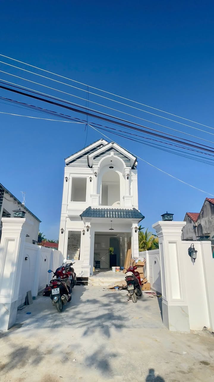 Nhà Mái Thái Sang Trọng tại Xã Diên Điền 150m² - Giá 2.69 tỷ