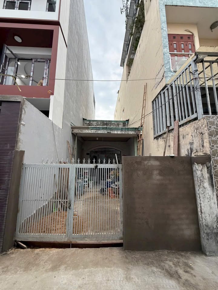 Nhà cấp 4 đường Bình Long, Tân Phú, 94m² giá 6.5 tỷ - Tiềm năng sinh lời cao!