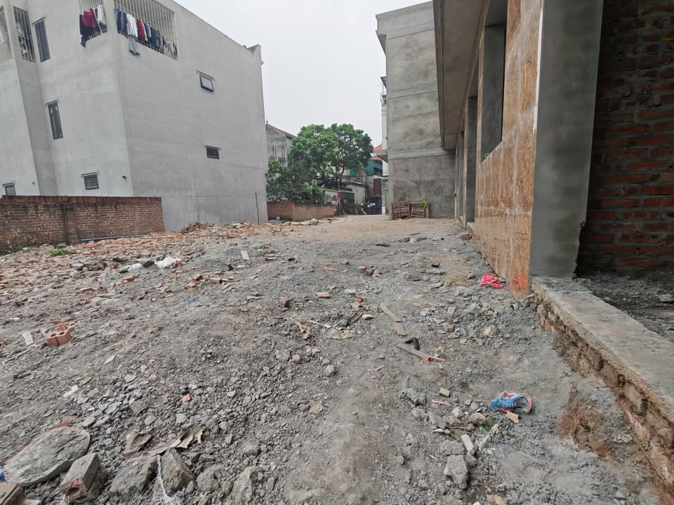 Nhà phố Tố Hữu Hà Đông 115m² giá 6,4 tỷ - Ô tô đỗ cửa, vườn rau quý hiếm!