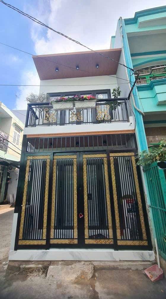 Nhà Hẻm Thông 4.5m Tạ Quang Bửu, Q8 - 2PN, Sổ Hồng Riêng