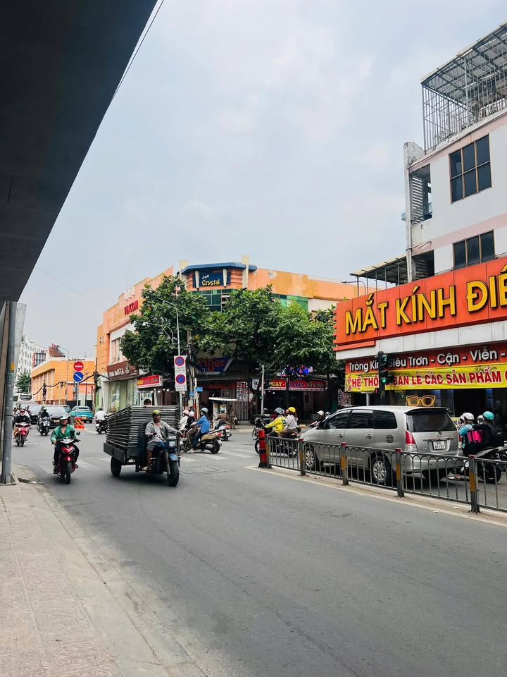 Nhà mặt tiền kinh doanh Phường 4 Tân Bình 54m² giá 12 tỷ - Pháp lý chuẩn