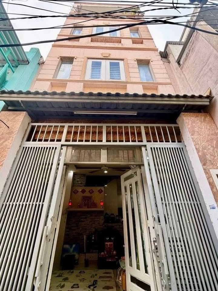 Nhà 4 tầng Phạm Văn Chí, Quận 6 - 4PN - Chỉ 5.95 tỷ, Chính chủ bán gấp!