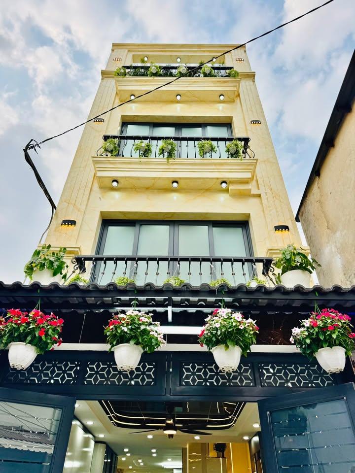 Nhà đẹp 4 PN Gò Vấp 44m² giá 6.5 tỷ - Sẵn sàng vào ở ngay!