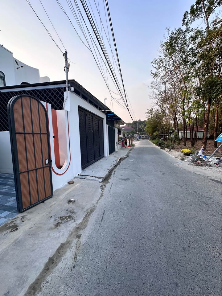 Nhà mặt tiền kinh doanh Định Hoà, Thủ Dầu Một 109m² giá 2.6 tỷ - Sẵn sàng vào ở ngay!