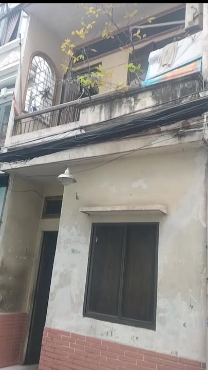 Nhà 2 tầng 2PN Nguyễn Ngọc Lộc, Quận 10, 29m², giá nhỉnh 6 tỷ - Hẻm xe hơi đỗ cửa!