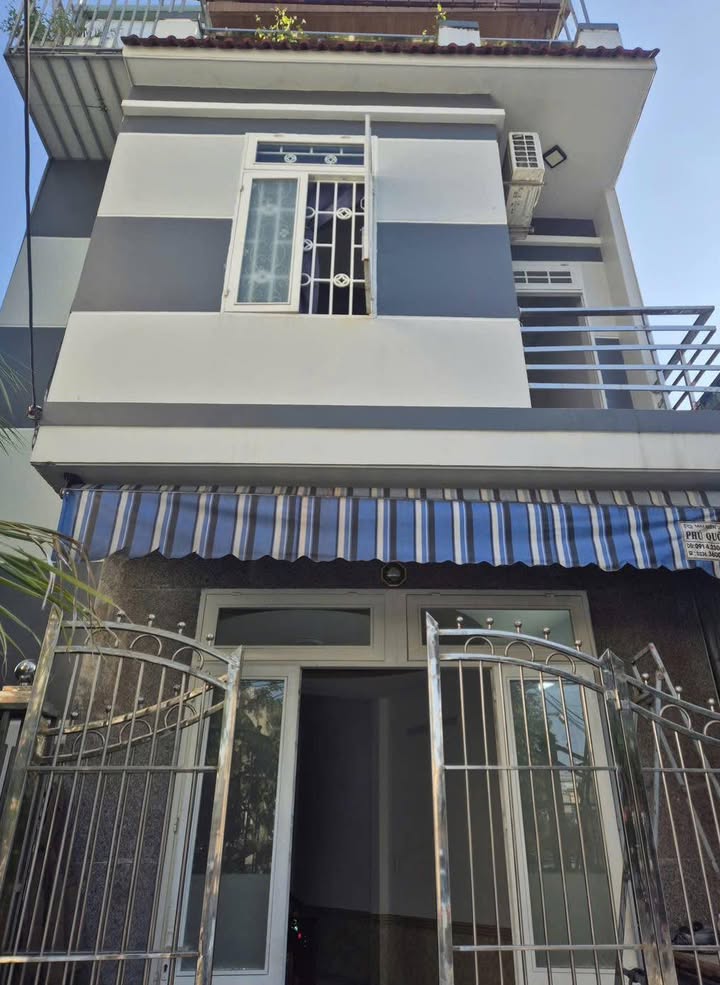 Nhà 3 tầng Hòa Cường Bắc 66m² giá 6 tỷ - Sẵn sàng vào ở ngay!