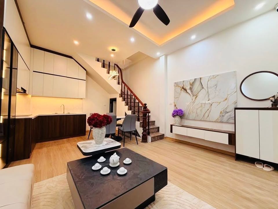 Nhà phố Ngọc Khánh, Quận Ba Đình 36m² giá 9.15 tỷ - Mặt tiền rộng, khu VIP!