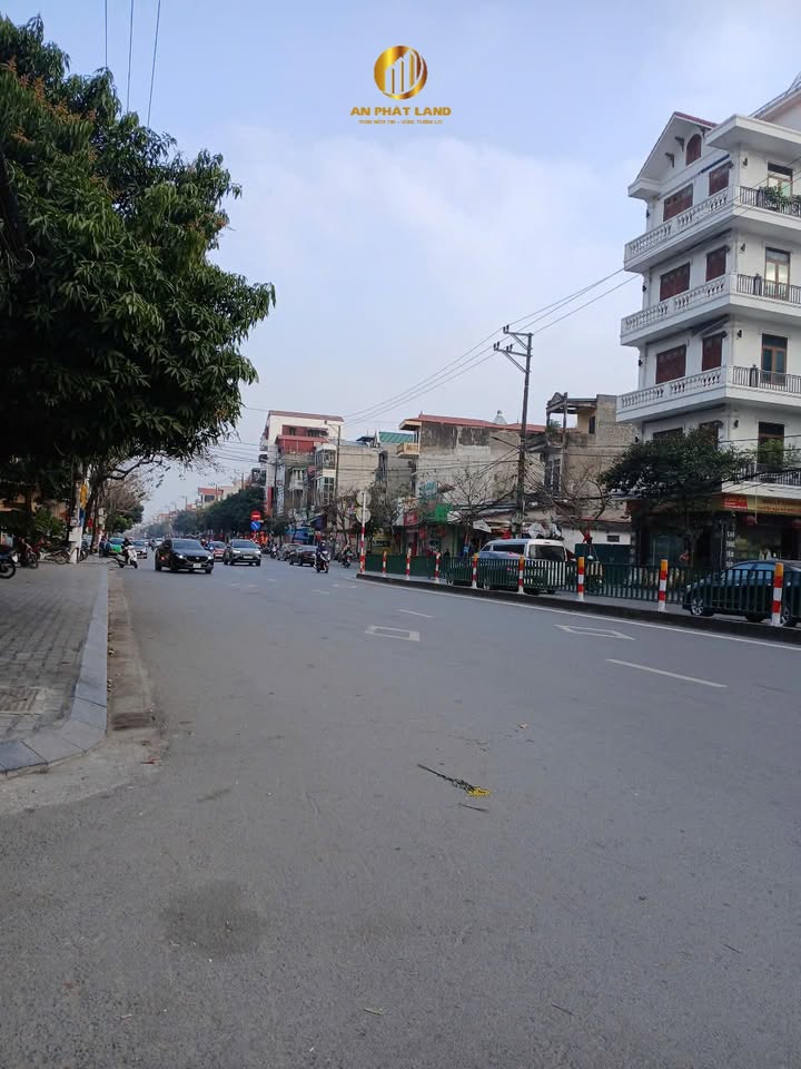 Nhà 2 tầng mặt ngõ Nguyễn Công Trứ 50m² giá 3 tỷ - Vị trí kinh doanh lý tưởng!