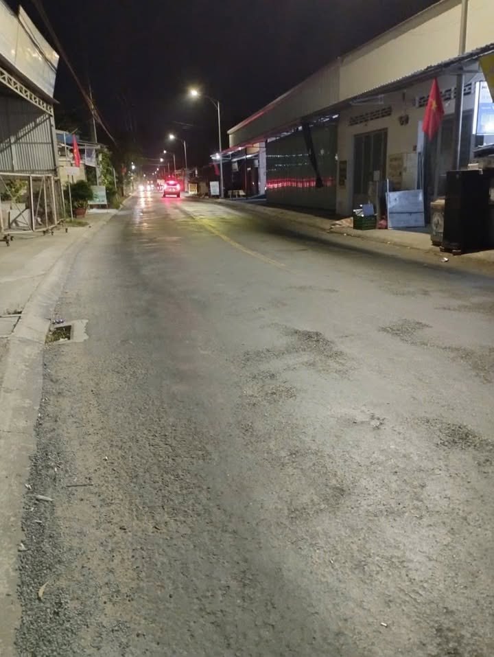 Đất nền mặt tiền đường Huyện 74, 338m² giá 1 tỷ - Cơ hội đầu tư tuyệt vời!