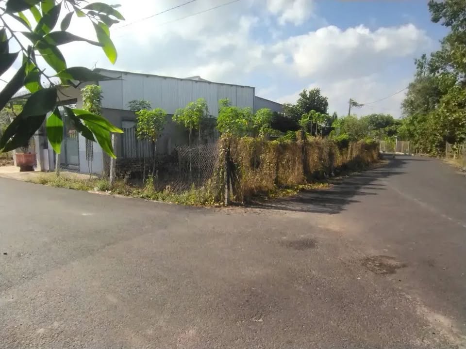 Đất nền 176m² tại Ấp 2, Hòa Hội, Xuyên Mộc giá chỉ 750 triệu - Gần chợ và trường học!