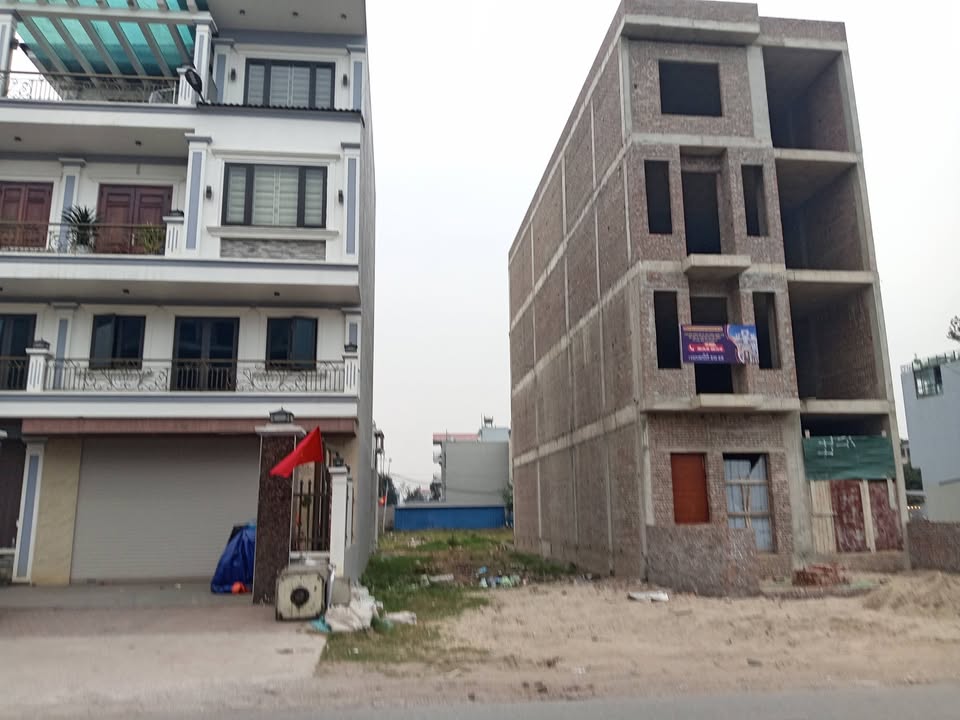 FrontHouse Thị trấn Chi Đông 210m² giá 75 tỷ - Mặt phố kinh doanh thuận lợi!