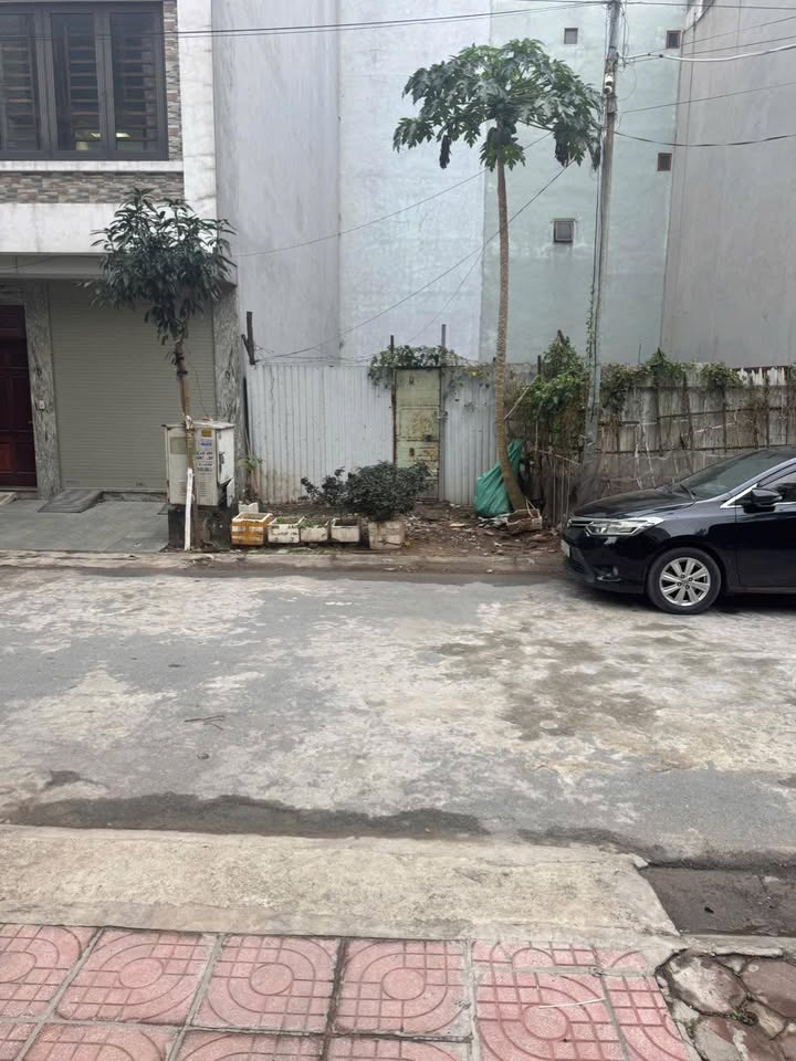 Đất lô góc Đường Giải Phóng, Quận Hoàng Mai, 50m² giá 6.5 tỷ - Đầu tư sinh lời hấp dẫn!