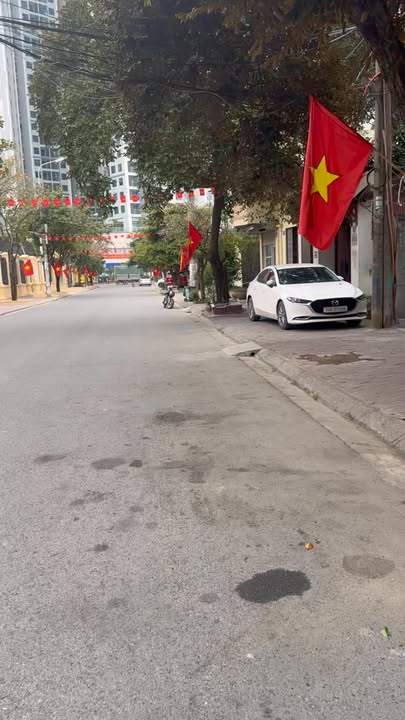 Nhà phố 3 tầng đường Thiên Lôi, 60m² giá 800 triệu - Kinh doanh thuận lợi!