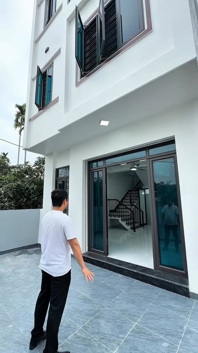 Nhà 3 tầng Lê Lợi An Dương 50m² giá 1.85 tỷ - Ô tô đỗ cửa thoải mái!
