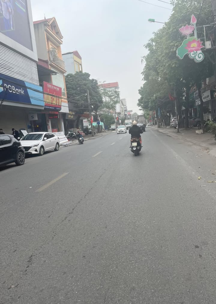 Nhà 3 tầng Vân Trì, Đông Anh 42m² giá 4 tỷ - Ô tô vào tận nơi!