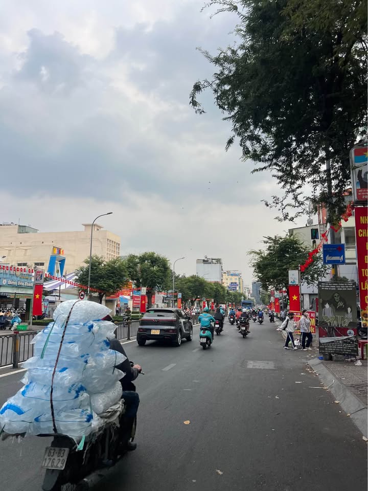 Nhà riêng Quận Bình Thạnh 73m² giá 9 tỷ - Hẻm thông, 100m ra mặt tiền Lê Văn Duyệt