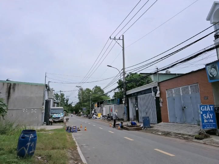 Nhà cấp 4 đường Võ Văn Hát 86m² giá 4.9 tỷ - Gần mặt tiền, tiện xây mới!