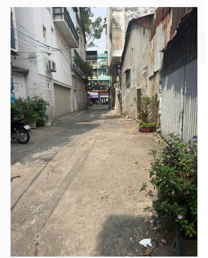 Nhà phố Trần Phú, Quận 5, 64m² giá 8,4 tỷ - Chính chủ bán gấp!