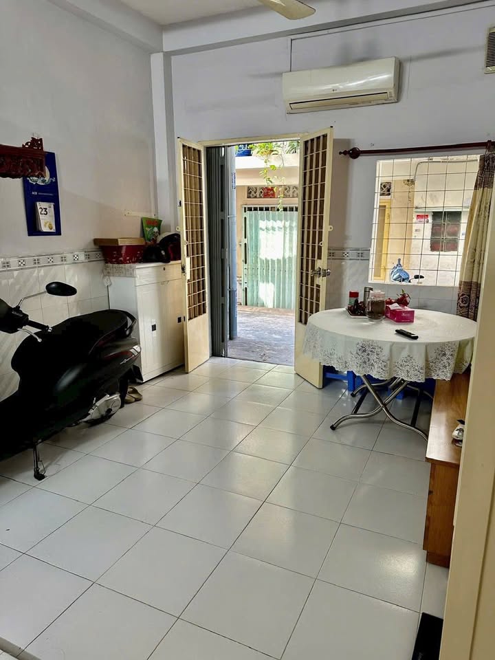 Nhà hẻm Nguyễn Công Trứ, Bình Thạnh 25m² giá 4.5 tỷ - Sổ hồng riêng